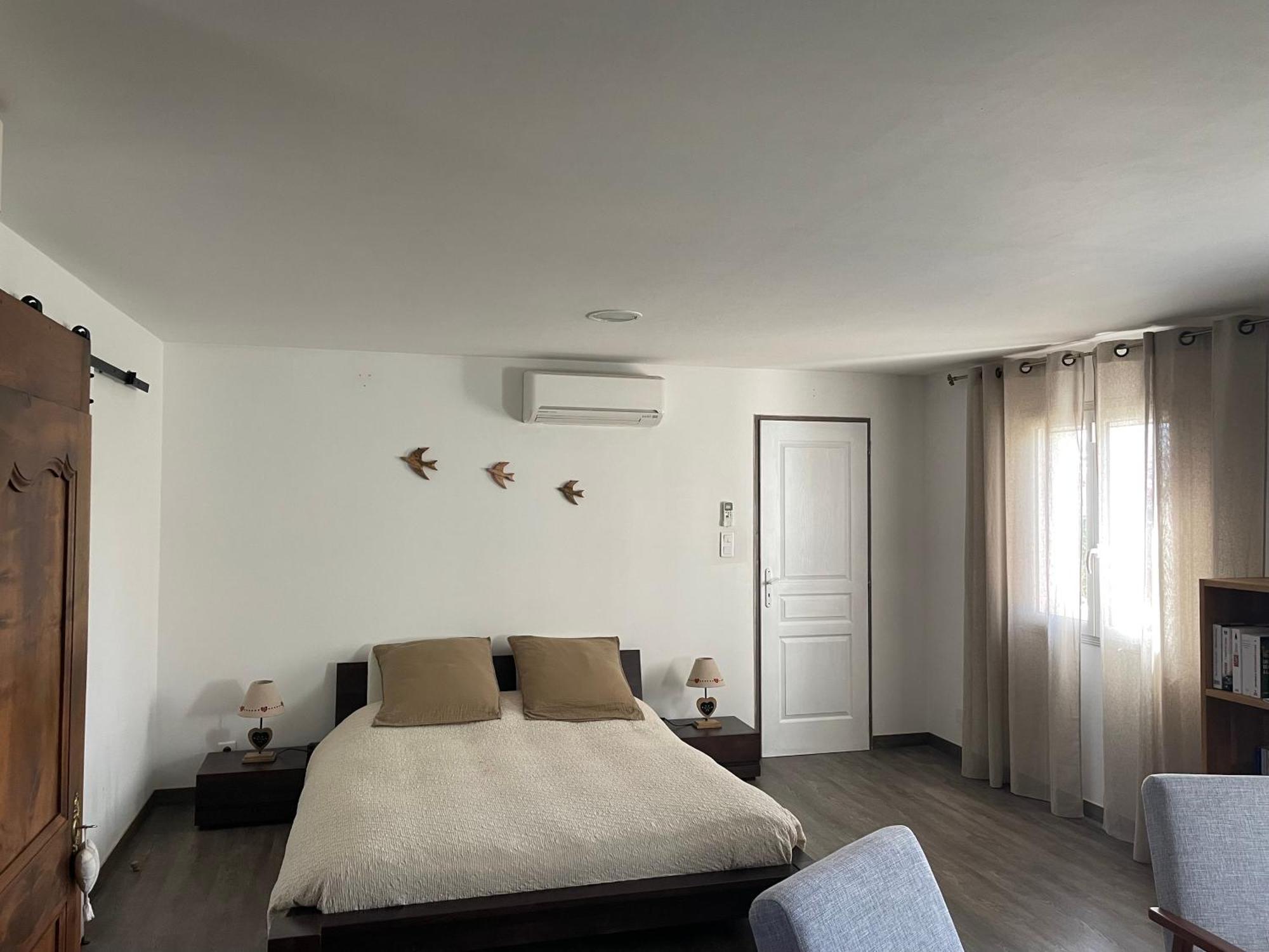 Arles Campagne Location "La Campagn'Arles" Bed & Breakfast Exterior photo