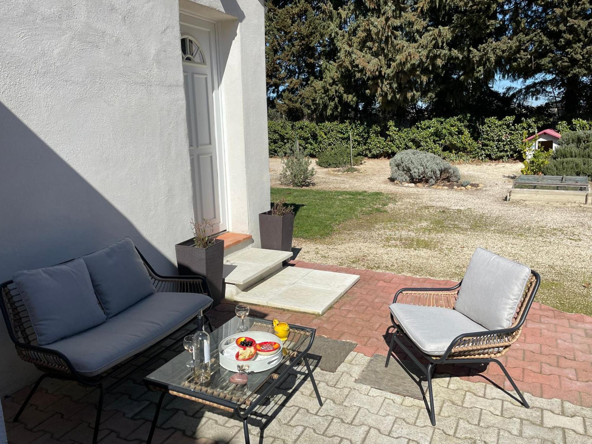 Arles Campagne Location "La Campagn'Arles" Bed & Breakfast Exterior photo